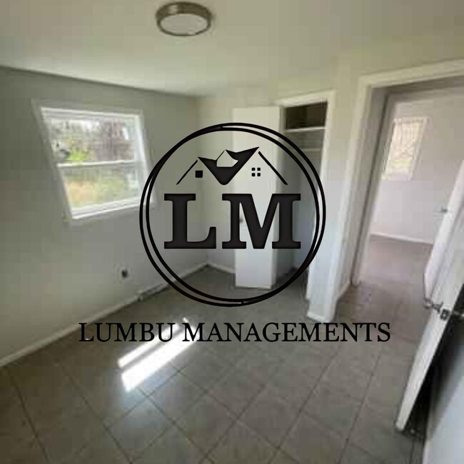 Building Photo - 223 Wendell Scott Dr