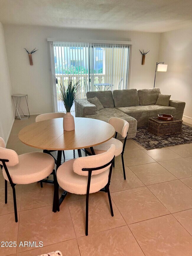 Building Photo - 7950 E Camelback Rd