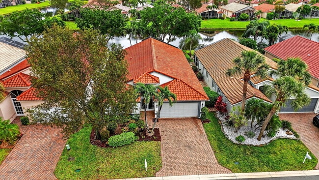 Building Photo - 5256 Glenville Dr
