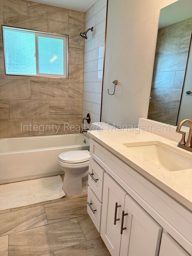 Building Photo - 3092 W Layton Ave