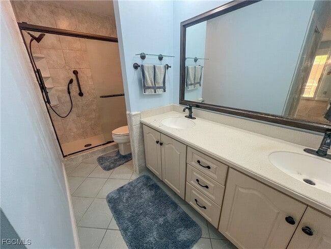 Building Photo - 1426 Park Shore Cir