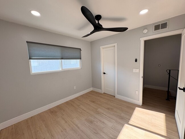 Building Photo - 1708 E Fairfield Ct