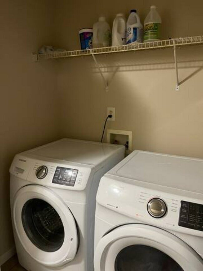 Building Photo - 1893 Appaloosa Run Trl