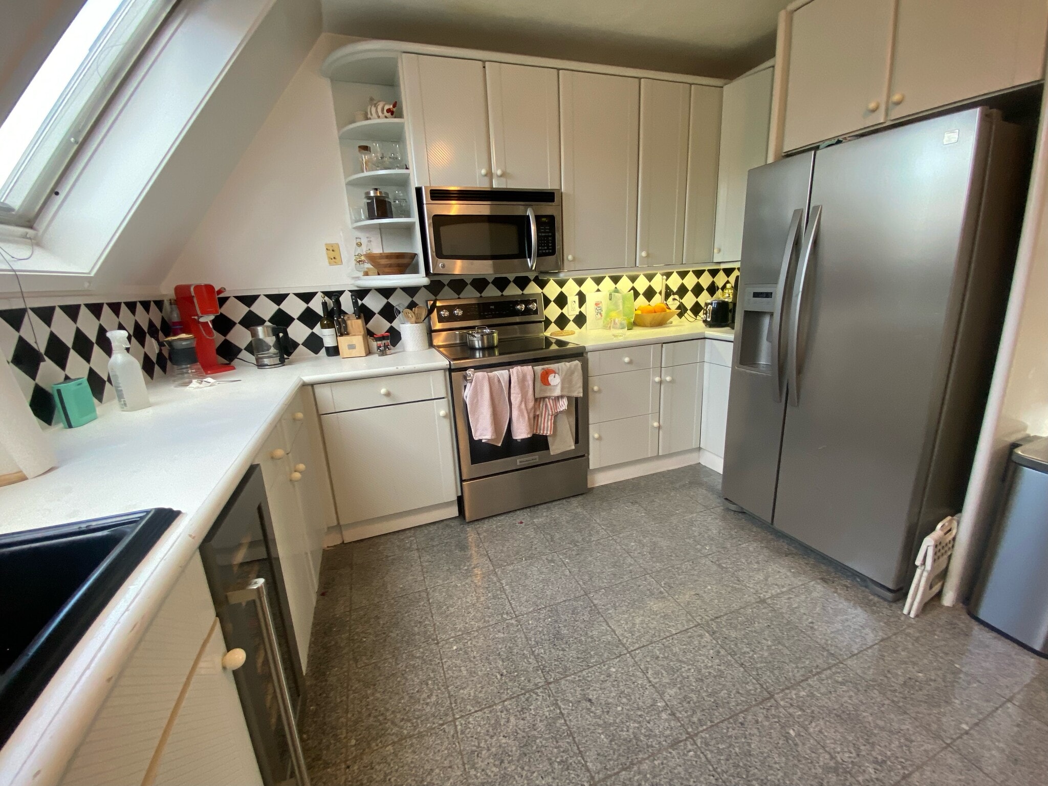 Building Photo - 21 Snow Hill St