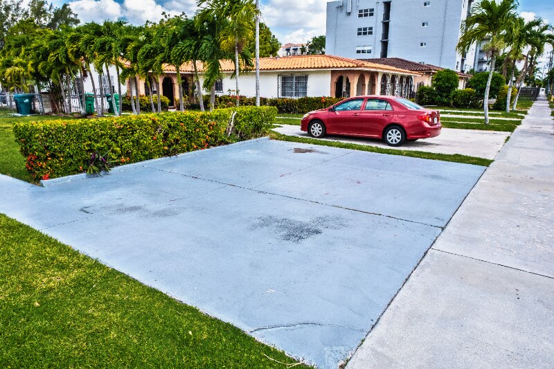 Building Photo - 1020 SW 84th Ave