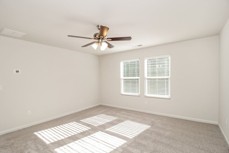 Building Photo - 222 Fields Crossing