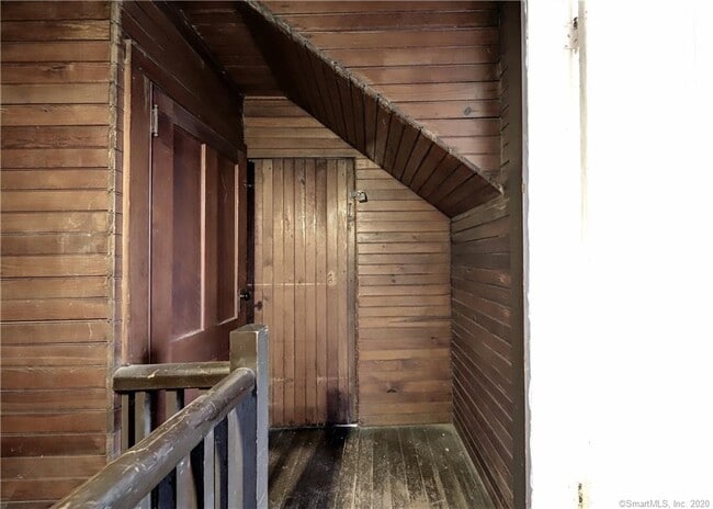 Building Photo - 473 Amity Rd