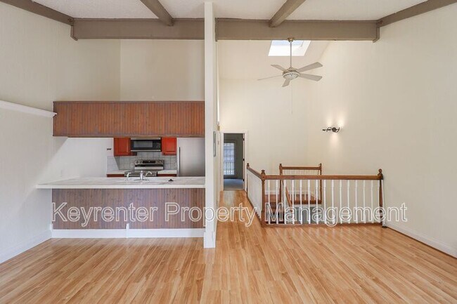 Building Photo - 1505 Riverside Dr