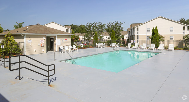 Pool Area - Mill Pond Apartments