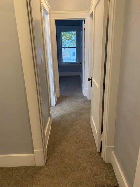 Building Photo - 1320 W 7th St