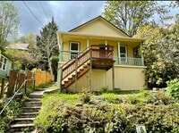 Building Photo - Remodeled Beauty in Woods Setting with Riv...