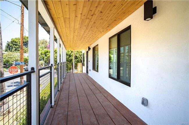Building Photo - 1570 Myra Ave