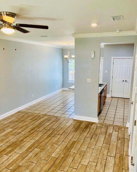 Building Photo - 1338 Tropical Cv