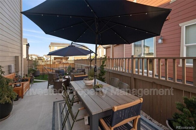 Building Photo - 3061 Low Meadow Blvd