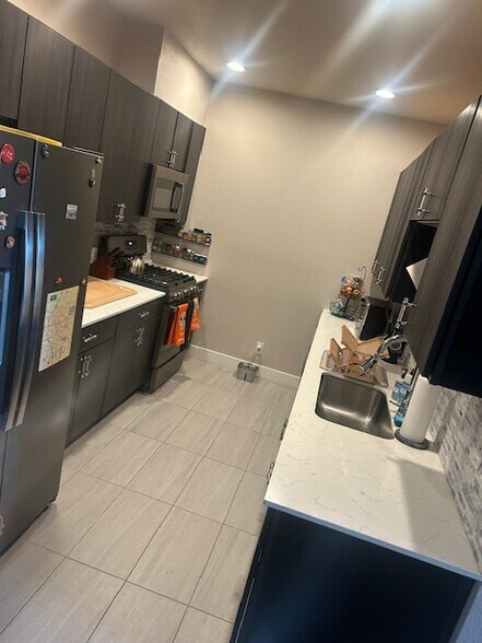 Building Photo - 1401 W 85th Ave