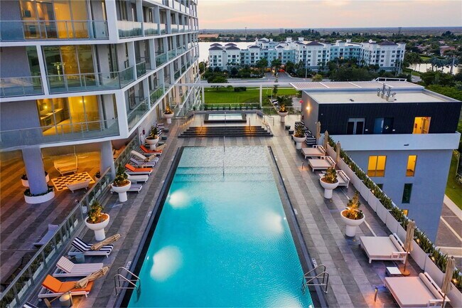 Building Photo - 2000 Metropica Wy