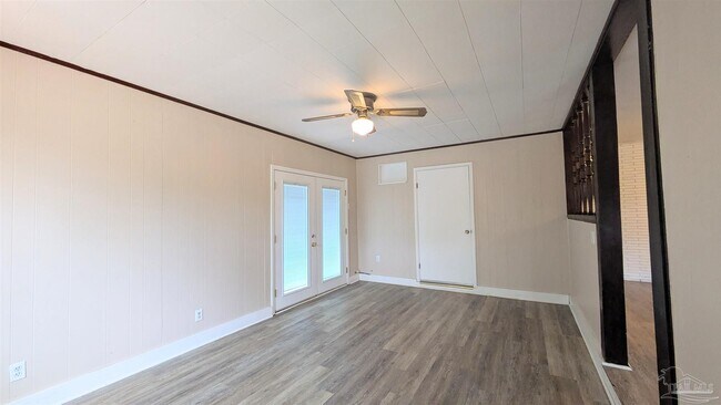 Building Photo - 1025 Revere Dr