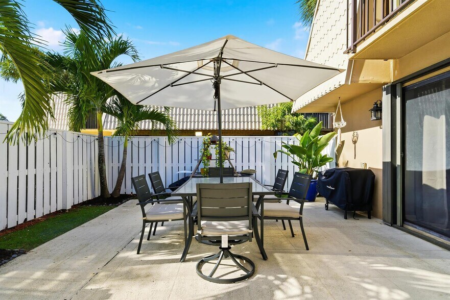 Building Photo - 6818 68th Way