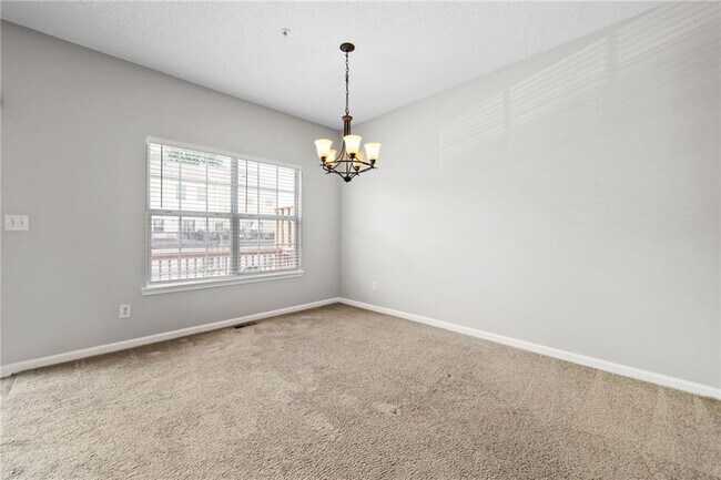Building Photo - 605 Market Pl Ln