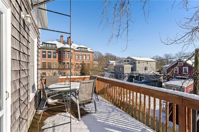 Building Photo - 15 W Narragansett Ave