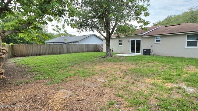 Building Photo - 8240 Pear Rd
