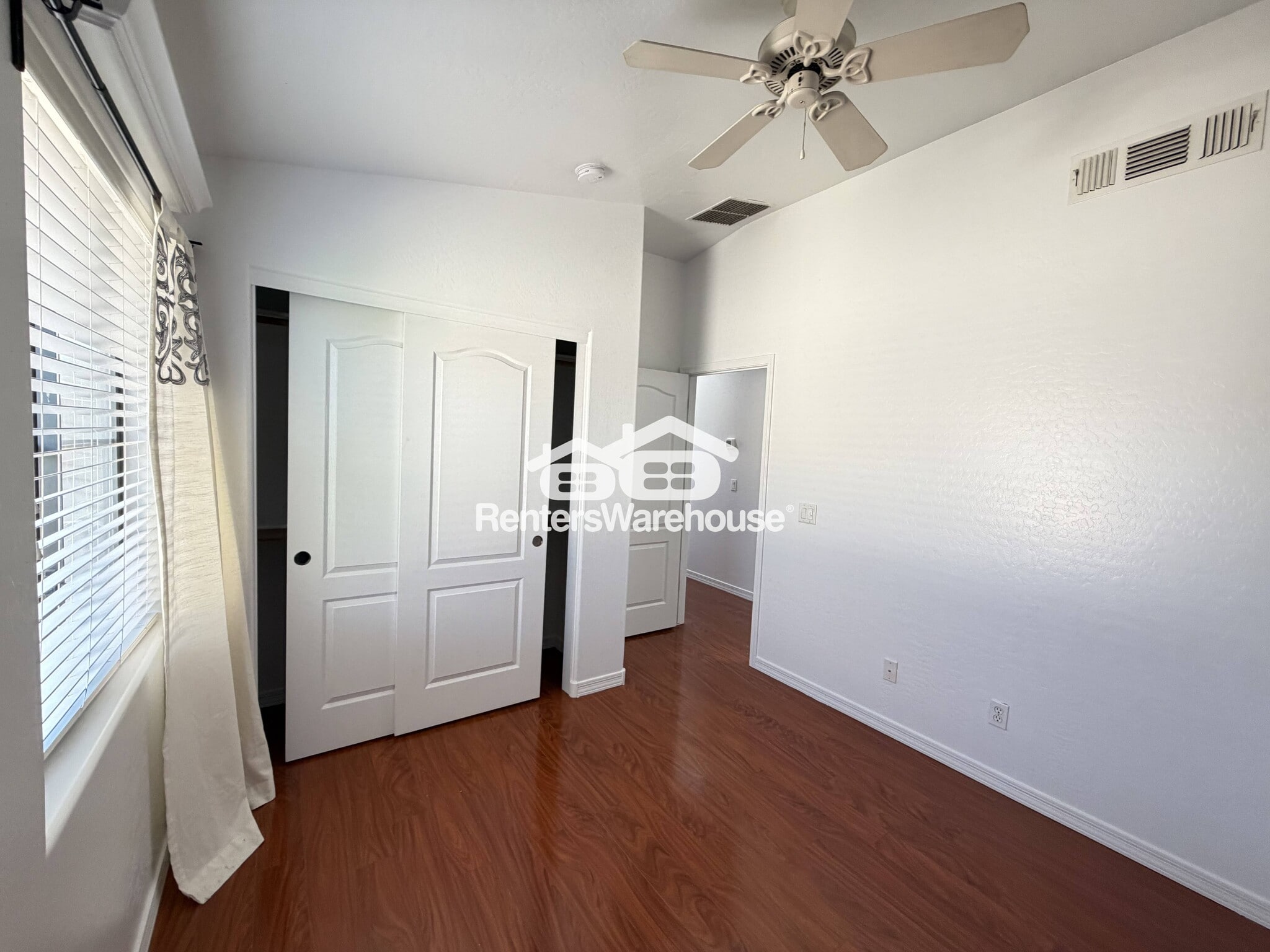 Building Photo - 776 S Beck Ave