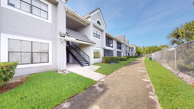 Building Photo - 15077 SW 103rd Ter