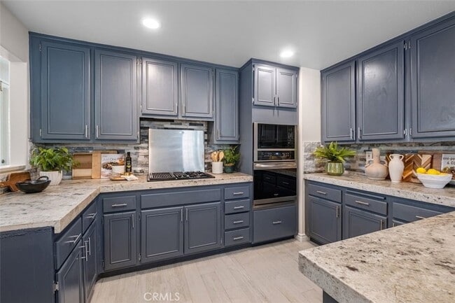 Building Photo - 54 Cameray Heights