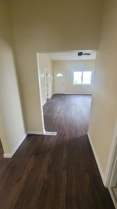 Building Photo - 4485 W 136th St