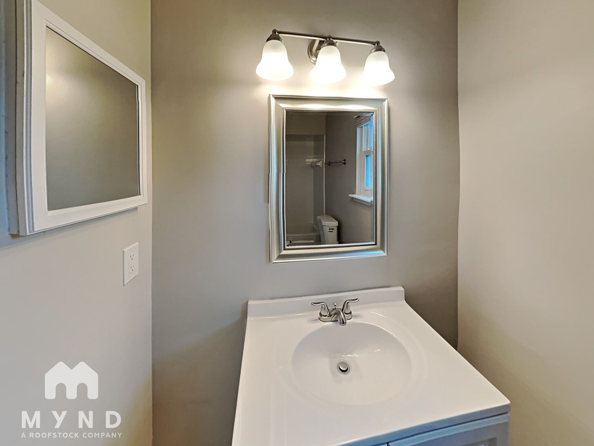 Building Photo - 5158 Sand Ridge Ct