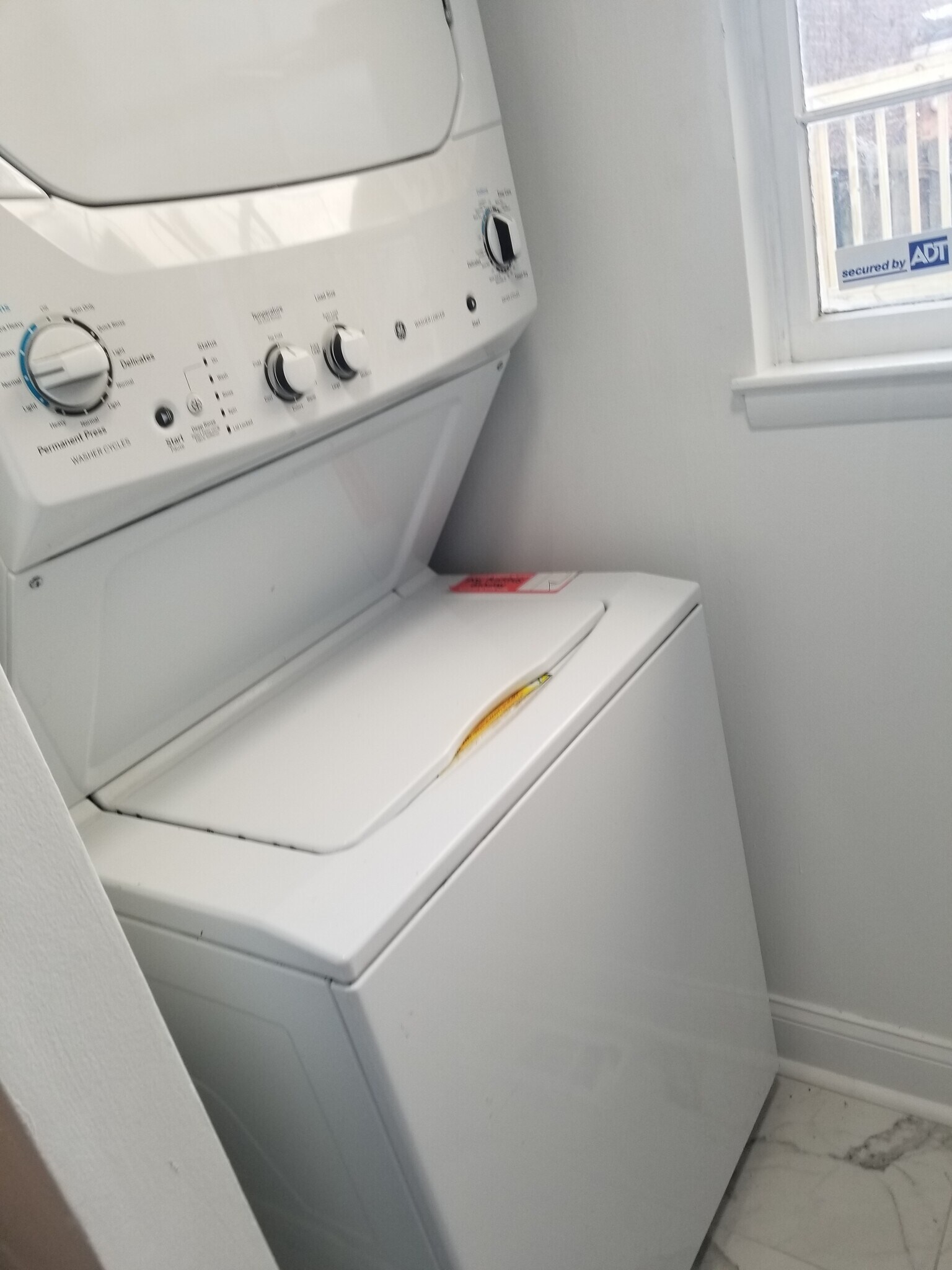 Building Photo - 1130 S Charles St