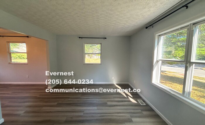 Building Photo - 6642 Glacier Ave