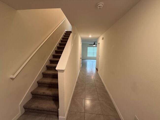 Building Photo - Newly built 3 bedroom home in a quiet Cul-de-sac