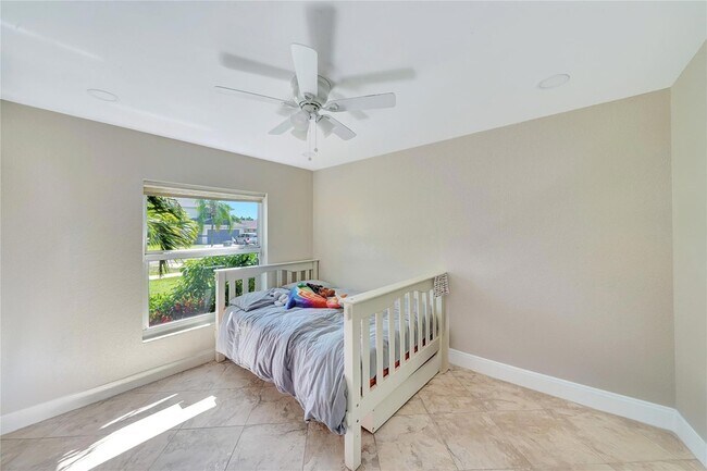 Building Photo - 22471 Grouper Ct