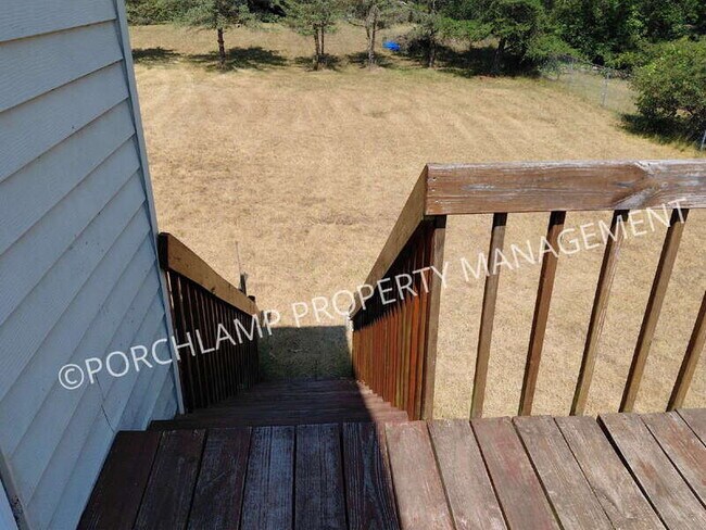 Building Photo - 6779 Pleasantview St NE