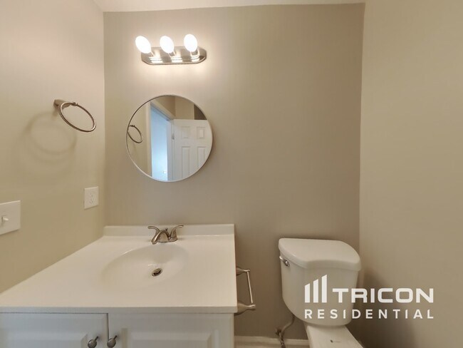 Building Photo - 3063 Ace Wintermeyer Dr