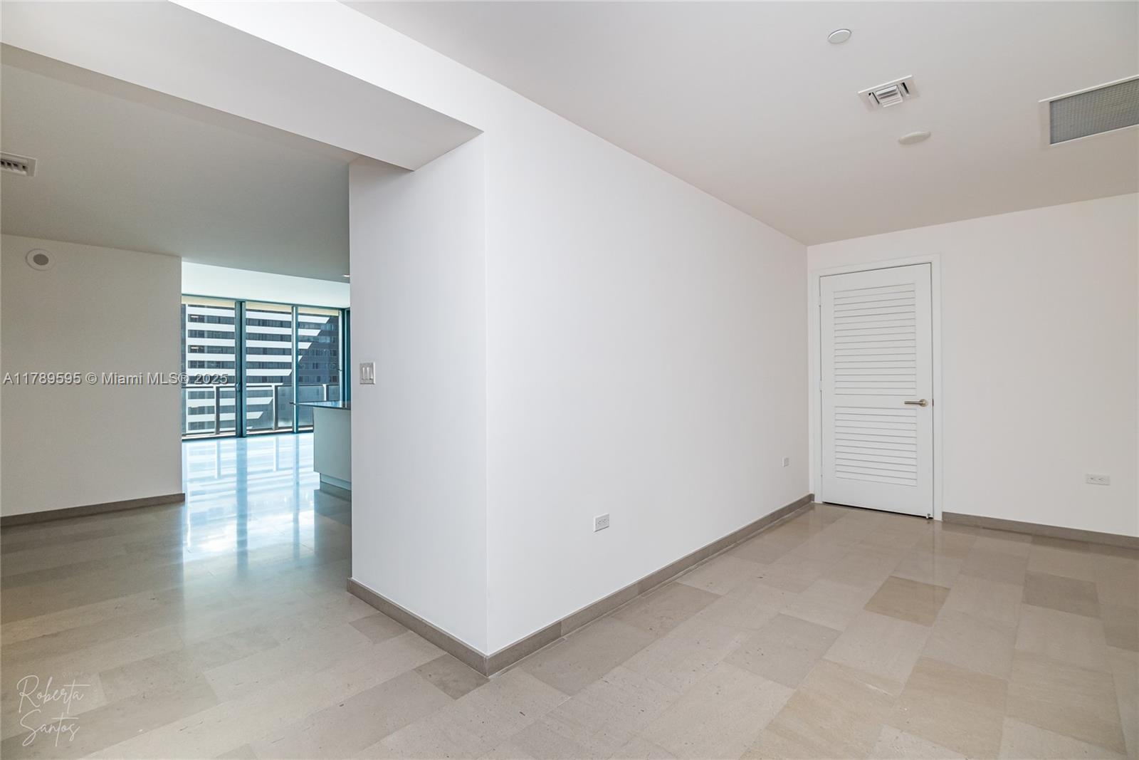 Building Photo - 88 SW 7th St