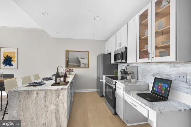 Building Photo - 1801 Market St