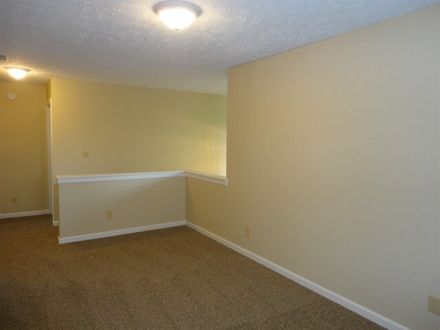 Building Photo - 8419 Dahlgren Ln