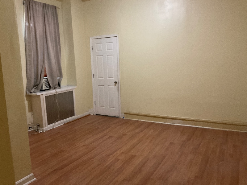 Building Photo - 116 W 25th St