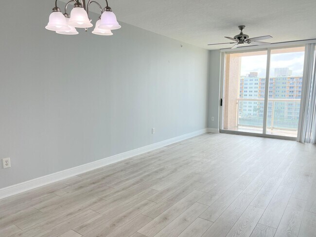 Building Photo - 3020 NE 32nd Ave