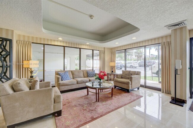 Building Photo - 3031 N Ocean Blvd