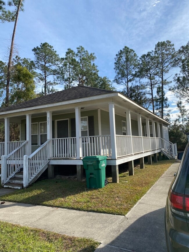 Building Photo - Beautiful 3/1 House in Waveland, MS