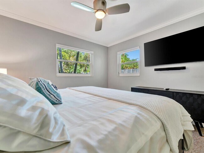 Building Photo - 3204 S Maritana Dr