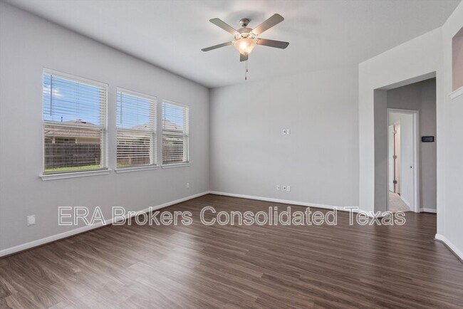 Building Photo - 17300 Antioch Ave