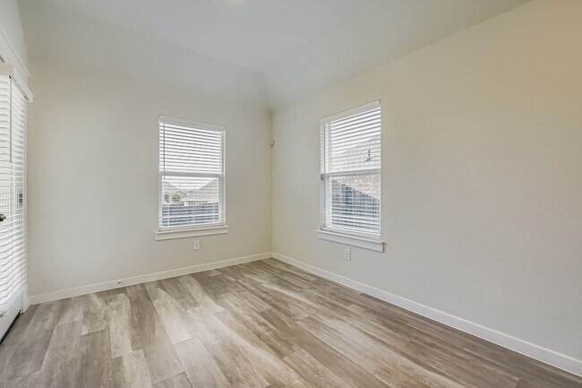 Building Photo - 6132 True Vine Rd