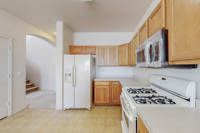 Building Photo - 6568 Los Pueblos Pl NW