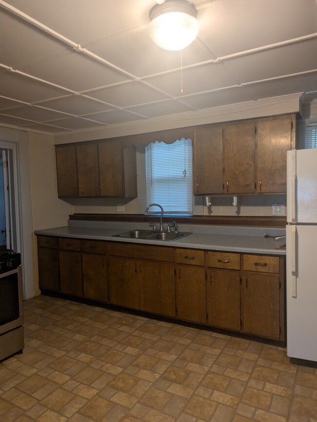Primary Photo - 395 Fourth Street