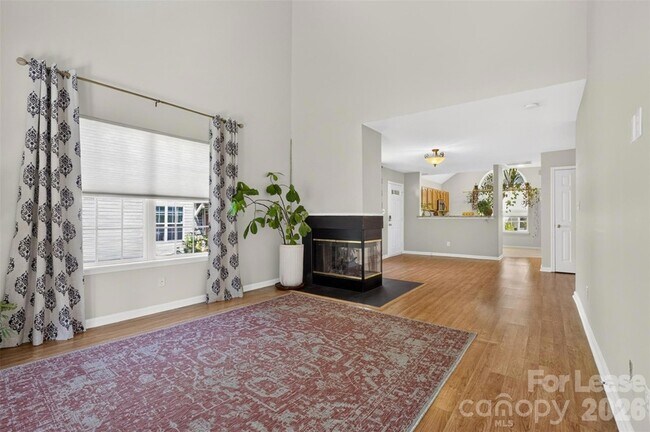 Building Photo - 9020 Roseton Ln