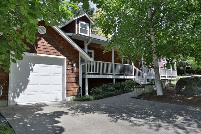 Building Photo - 2273 Lori Dr